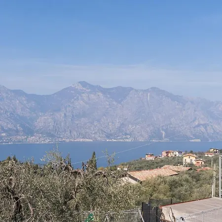 Casa de Férias Ceccherini Rosa-viola Malcesine